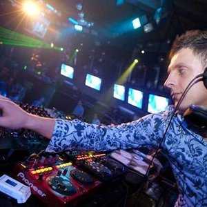 Moscow Calling (Radio Edit) Ringtone Download Free Moscow Calling (Radio Edit) Ringtone Download Free