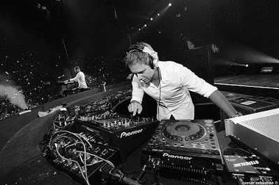 In & Out Of Love Ringtone Download Free In & Out Of Love Ringtone Download Free