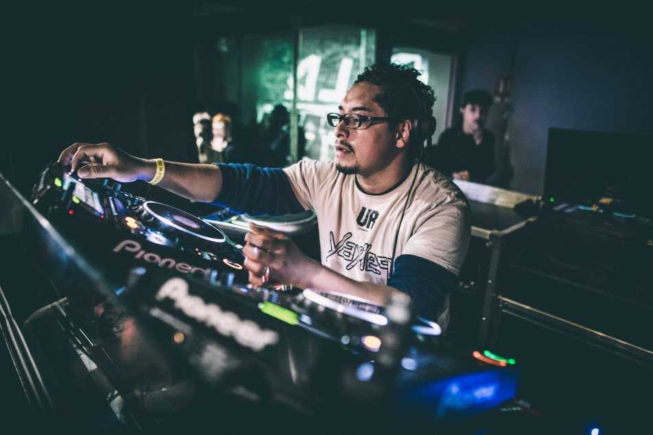 DEEPSOUND #05 Track 6 Ringtone Download Free DEEPSOUND #05 Track 6 Ringtone Download Free