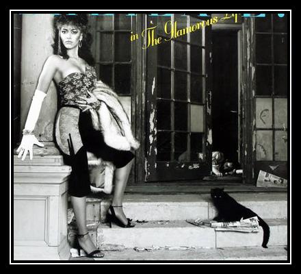 The Glamorous Life Dzwonek Pobierz za darmo The Glamorous Life Dzwonek Pobierz za darmo