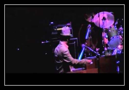Groovin' آهنگ زنگ دانلود رایگان Groovin' آهنگ زنگ دانلود رایگان
